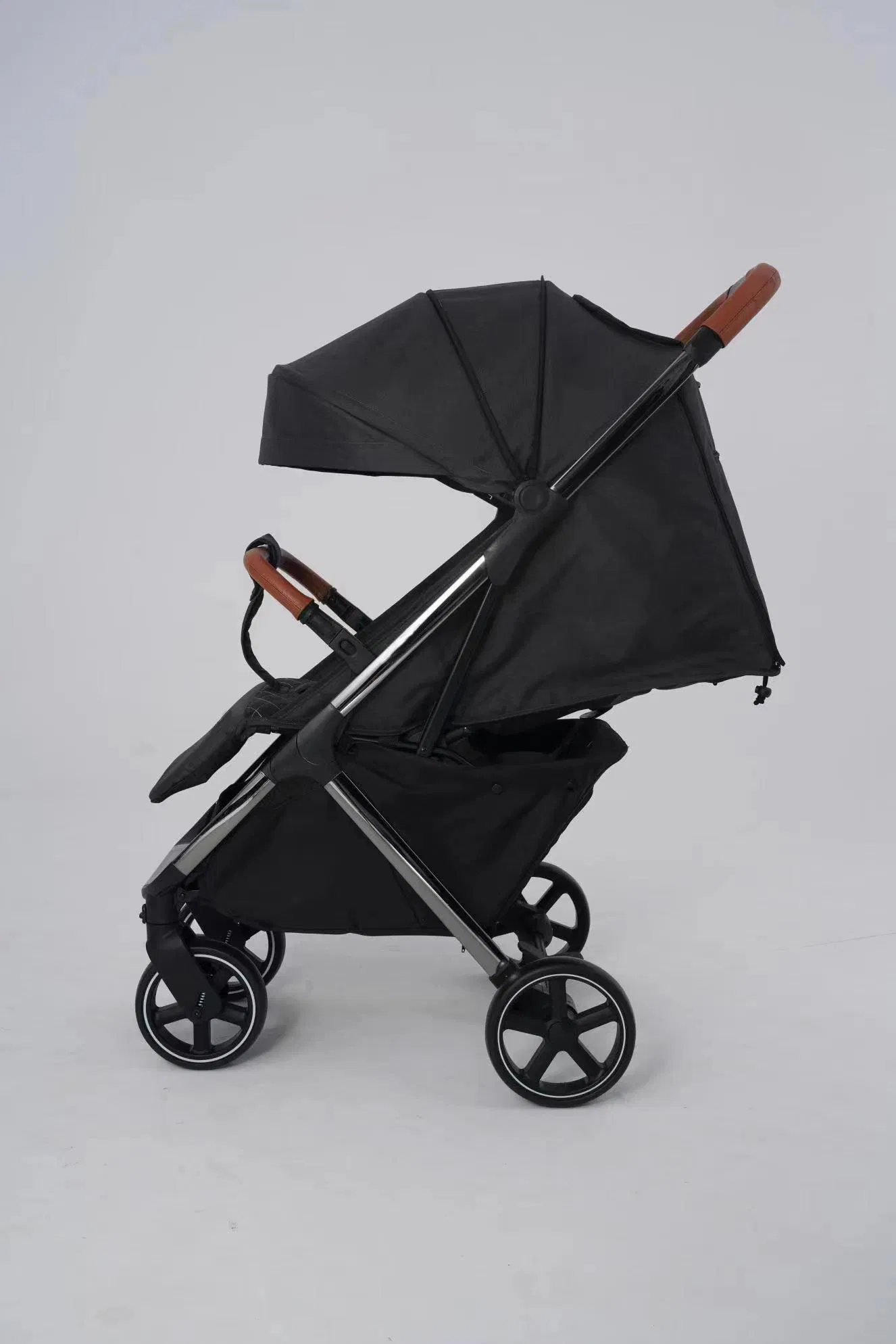 EU Market Passed En1888 Standard Safe Stroller for Baby