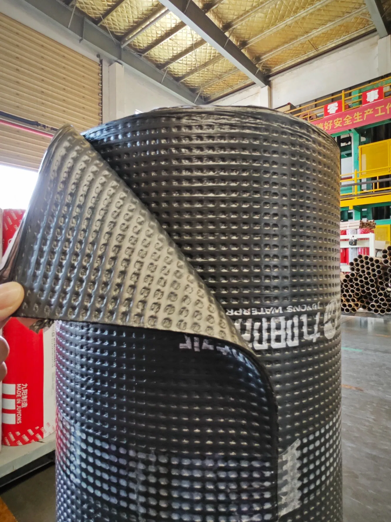 Durable Hot-Melt Asphalt Waterproofing Membrane for Easy Installation