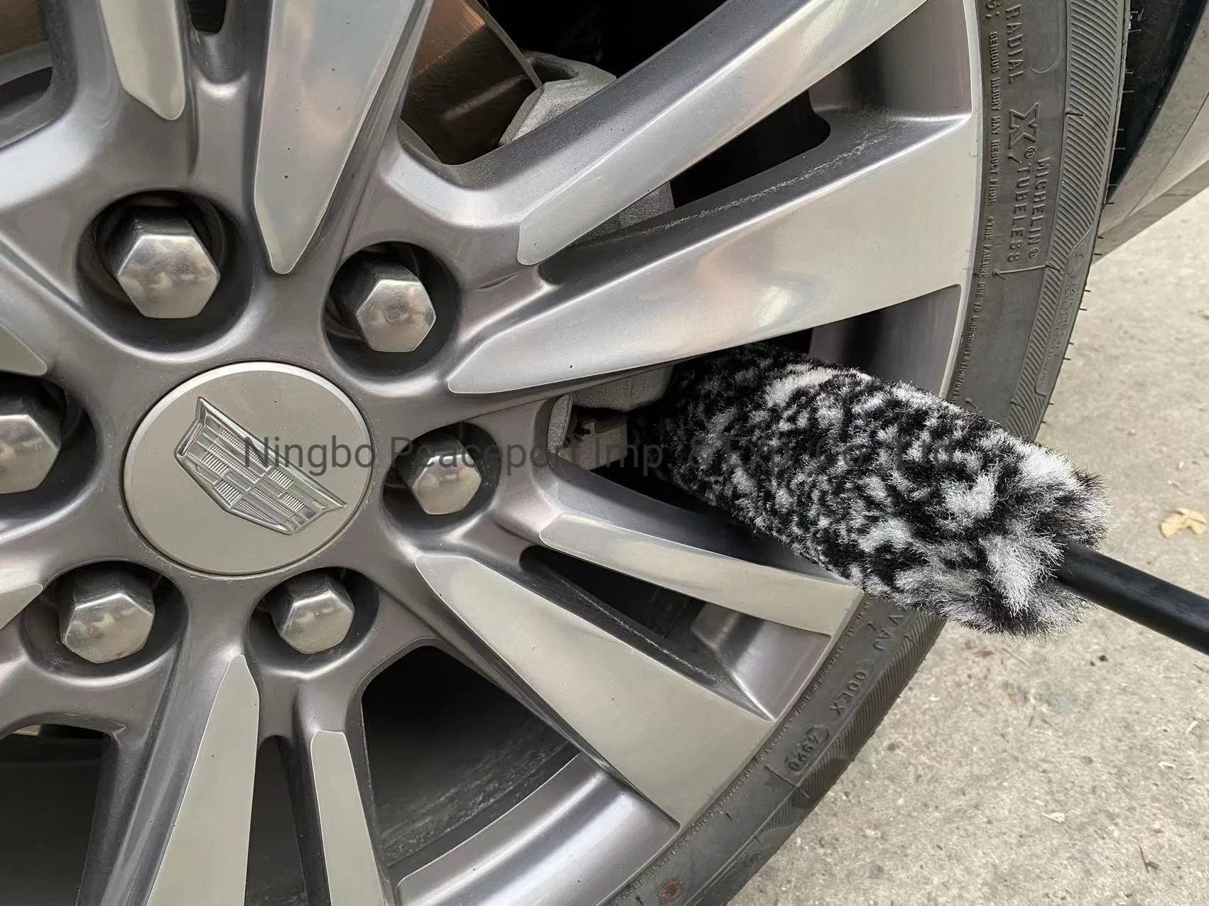 Spoke Brush Wheel Brush Kit Tire Set Duster with Soft Grip