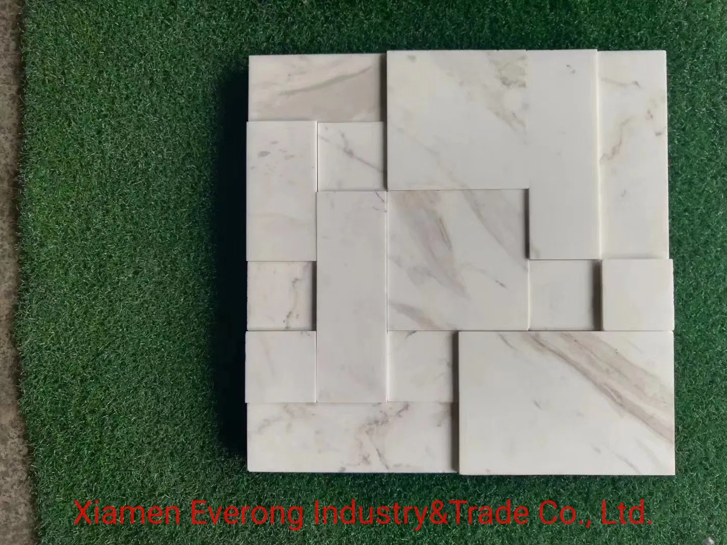 Декоративная мозаика из сланца и мрамора 300x300 мм