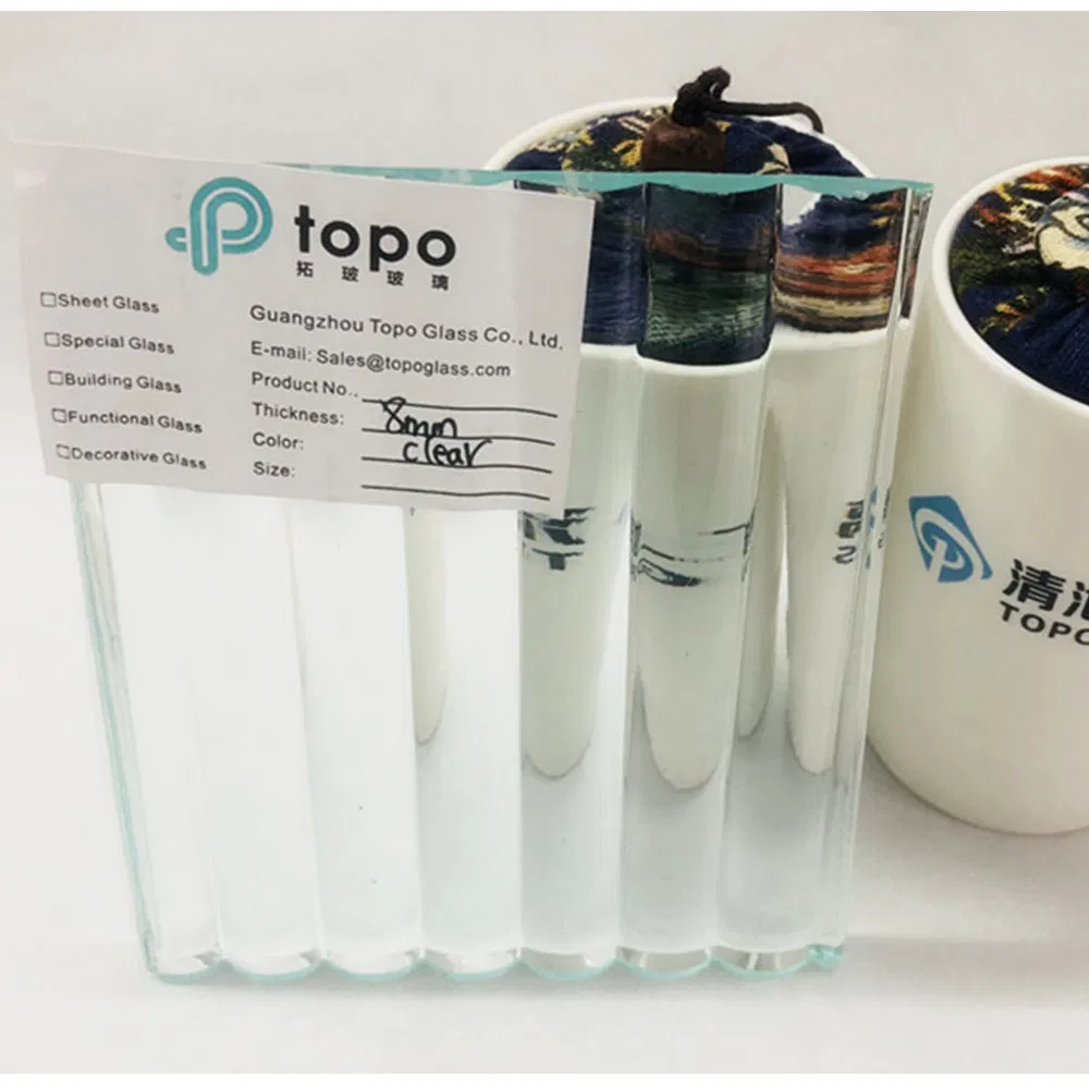 3mm Guangzhou Rich Patterns and Strong Decoration Water Column Pattern Glass (CP-TP)