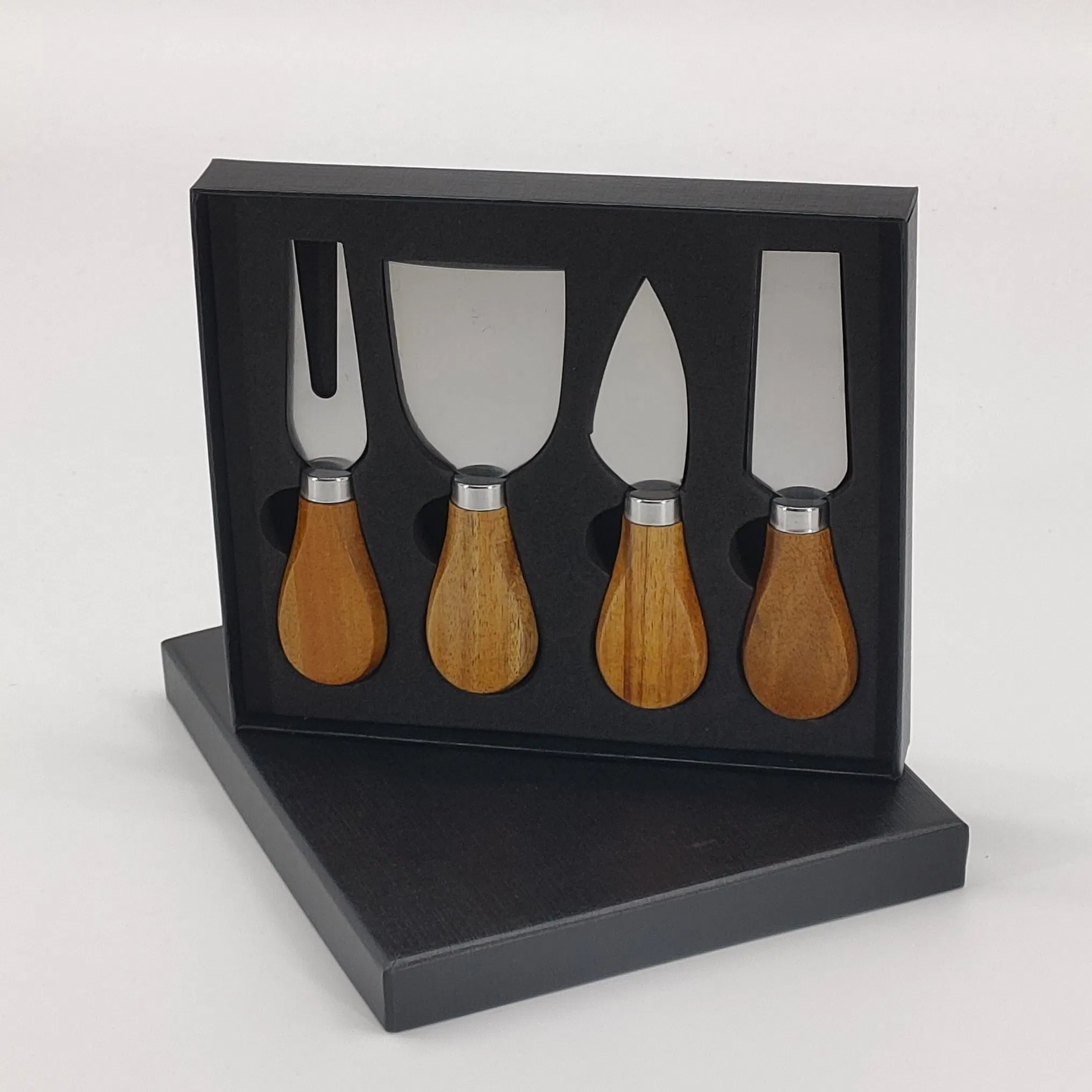 Набор ножей для сыра из нержавеющей стали и акации
