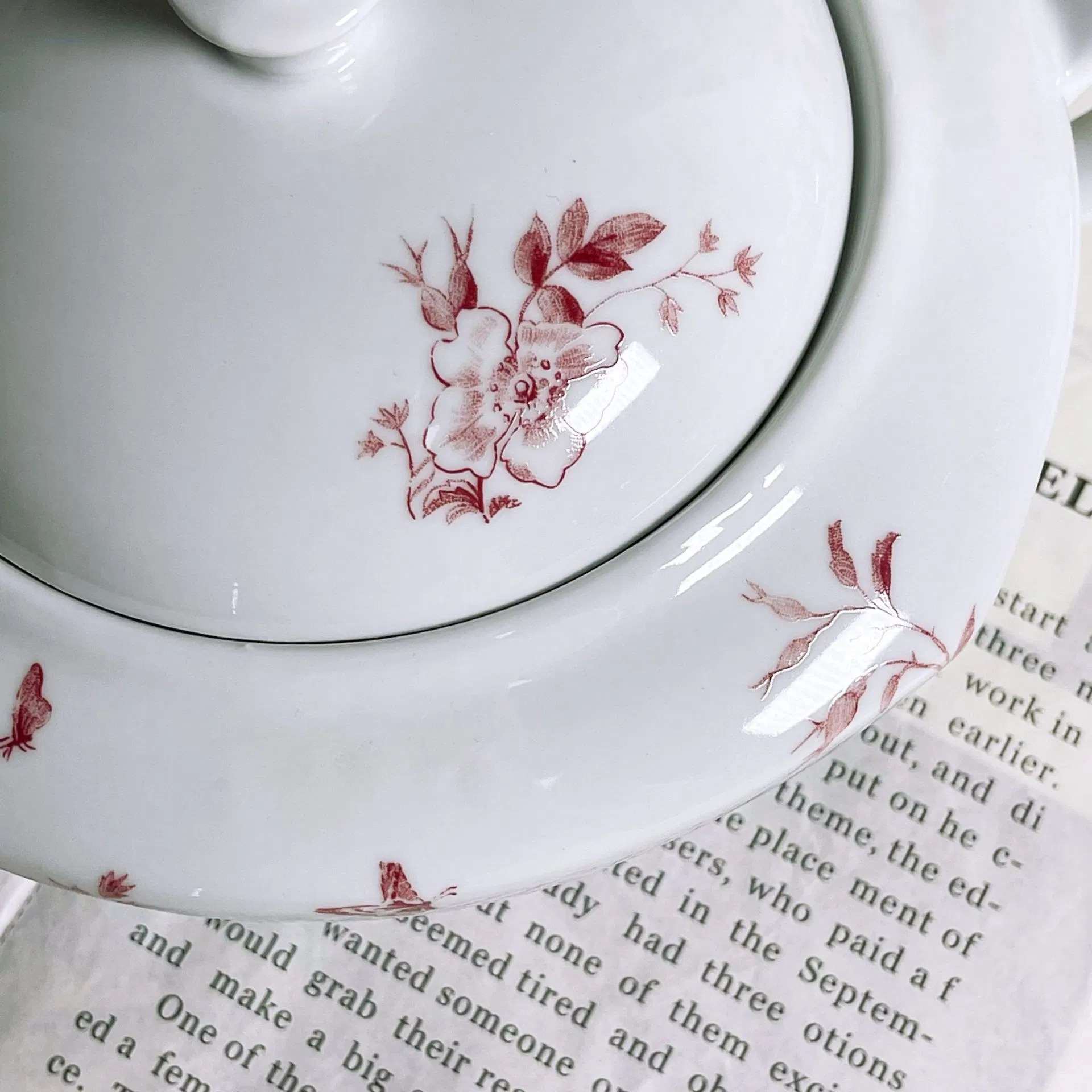 Discount Price New Design Porcelain Classic Bowls Floral White Soup Tureen