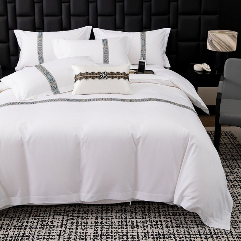 Custom 200tc 1000tc 5 Star Hotel Bed Sheets 4 PCS Embroidered Webbing Quilt Cover White 100% Cotton Hotel Bed Linen Duvet Cover Bedding Set