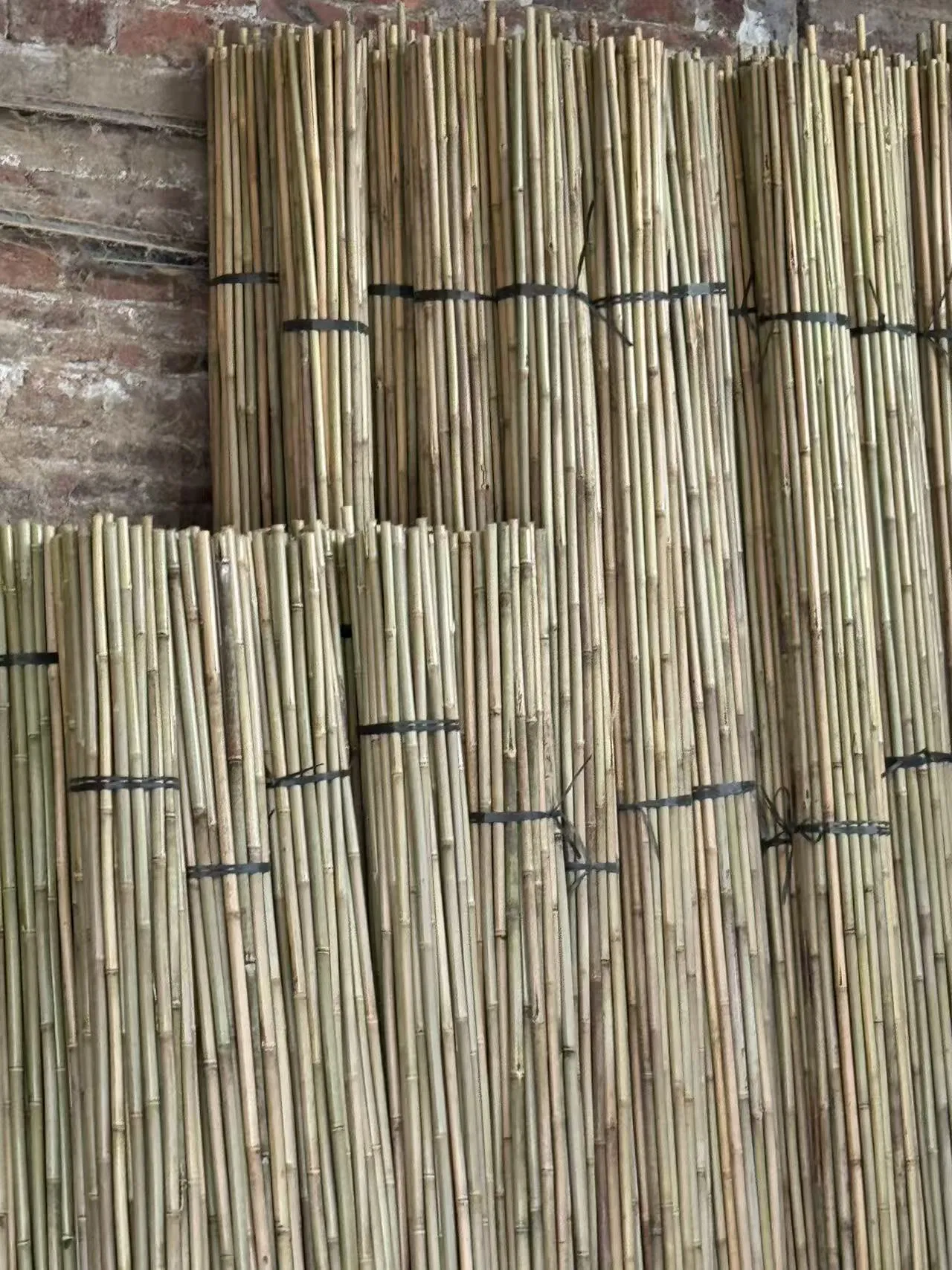 Factory Hot Sale Natural Bamboo Raw Materials Bamboo Pole Cane Stakes for Horticulture Plantation Support