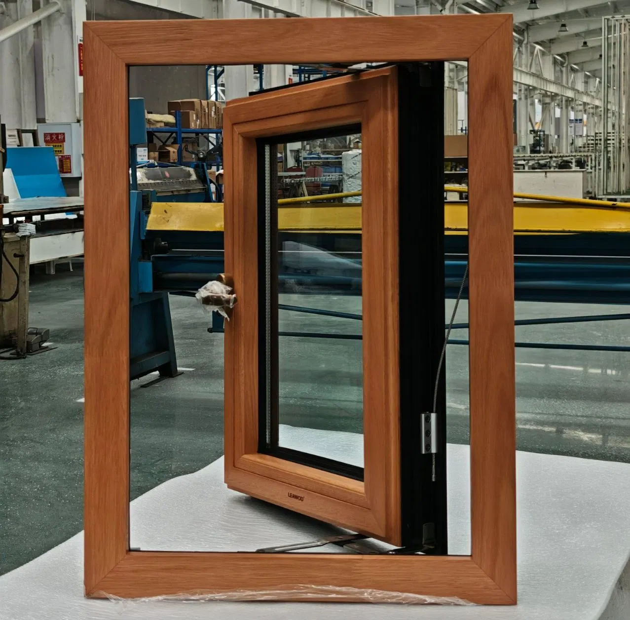 Premium Wooden Aluminum Swing Casement Window with Double Glazing
