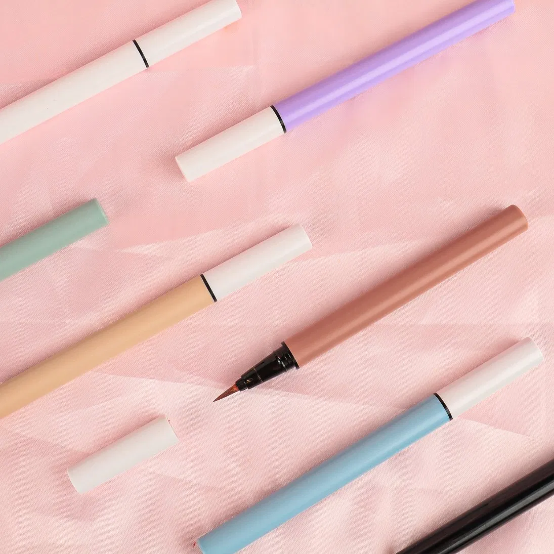 Free Sample Colored Liquid Eyeliner Waterproof Private Label Wholesale