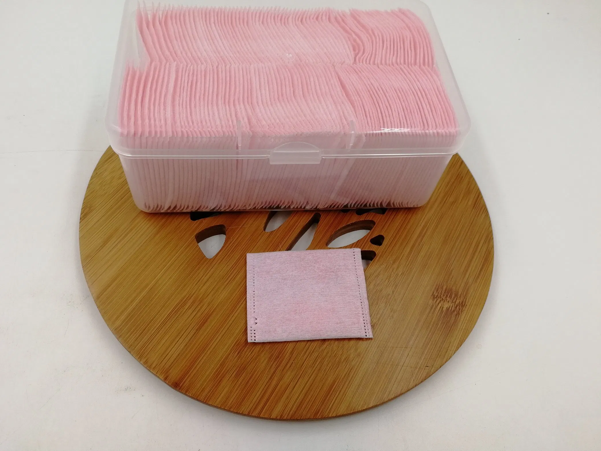 Soft and Skin-Friendly, Delicate Touch, Easily Removes Makeup Residue