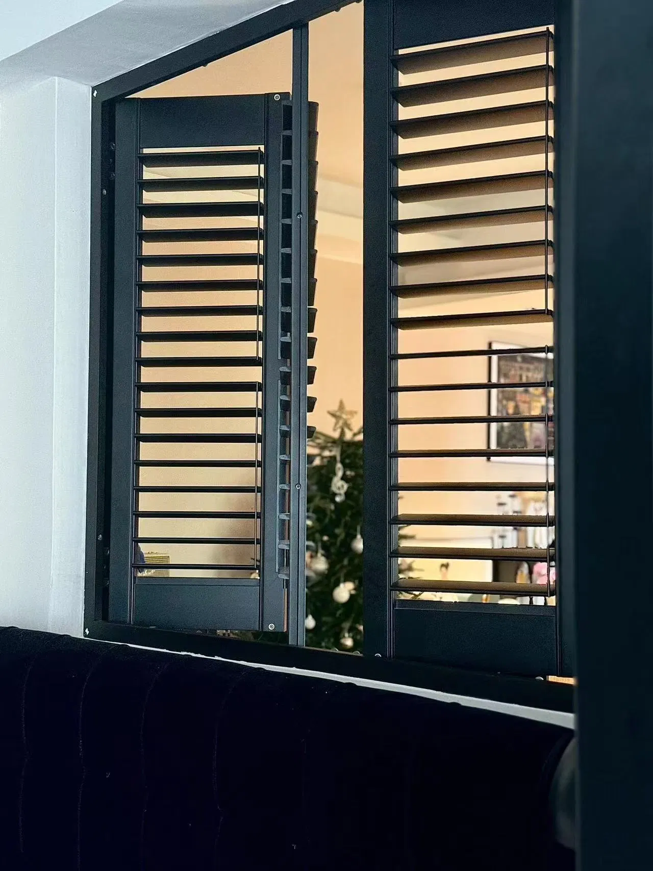 Best Price Custom Size PVC Window Shutters Shutters Plantation Black