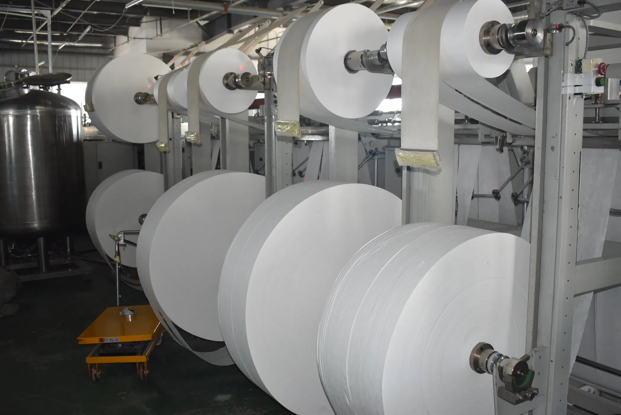 OEM Factory's High Quality Eco-Friendly Disposable Wet Wipes for Babies Non-Woven Fabric 80PCS Packaged Wholesale