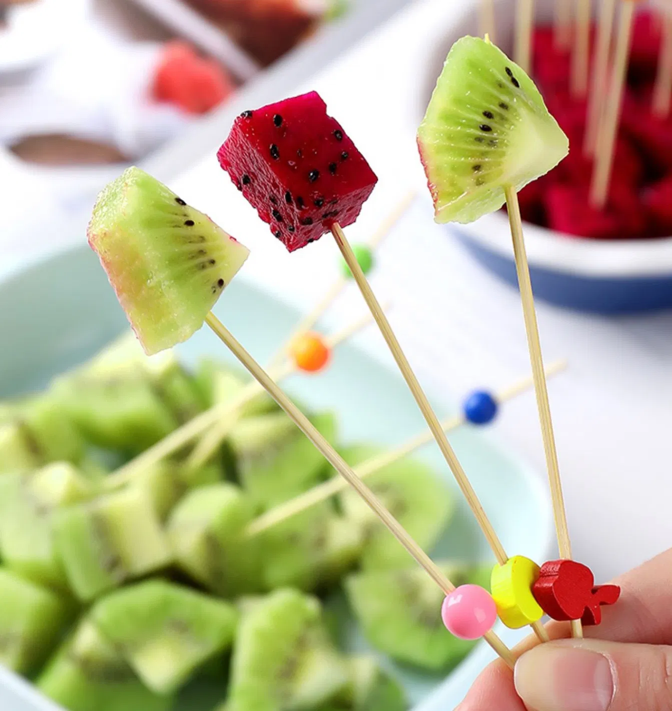 Food Grade Eco-Friendly Plancha Disposable Fruit Picks Cocktail Picks Bamboo Fruit Picks with Ball Heart Star Pattern