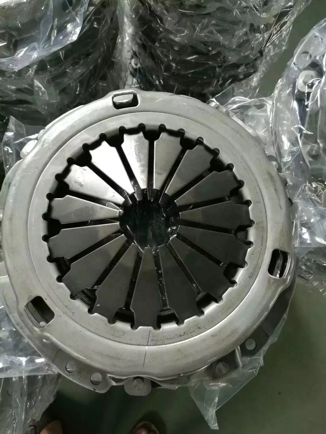 Комплект сцепления 30210EA200 для грузовиков и авто