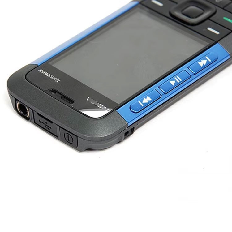 Кнопочный телефон GSM с поддержкой 4G, Bluetooth и русской клавиатурой