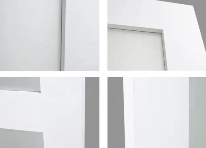 Белая матовая стеклянная дверь сарайного типа