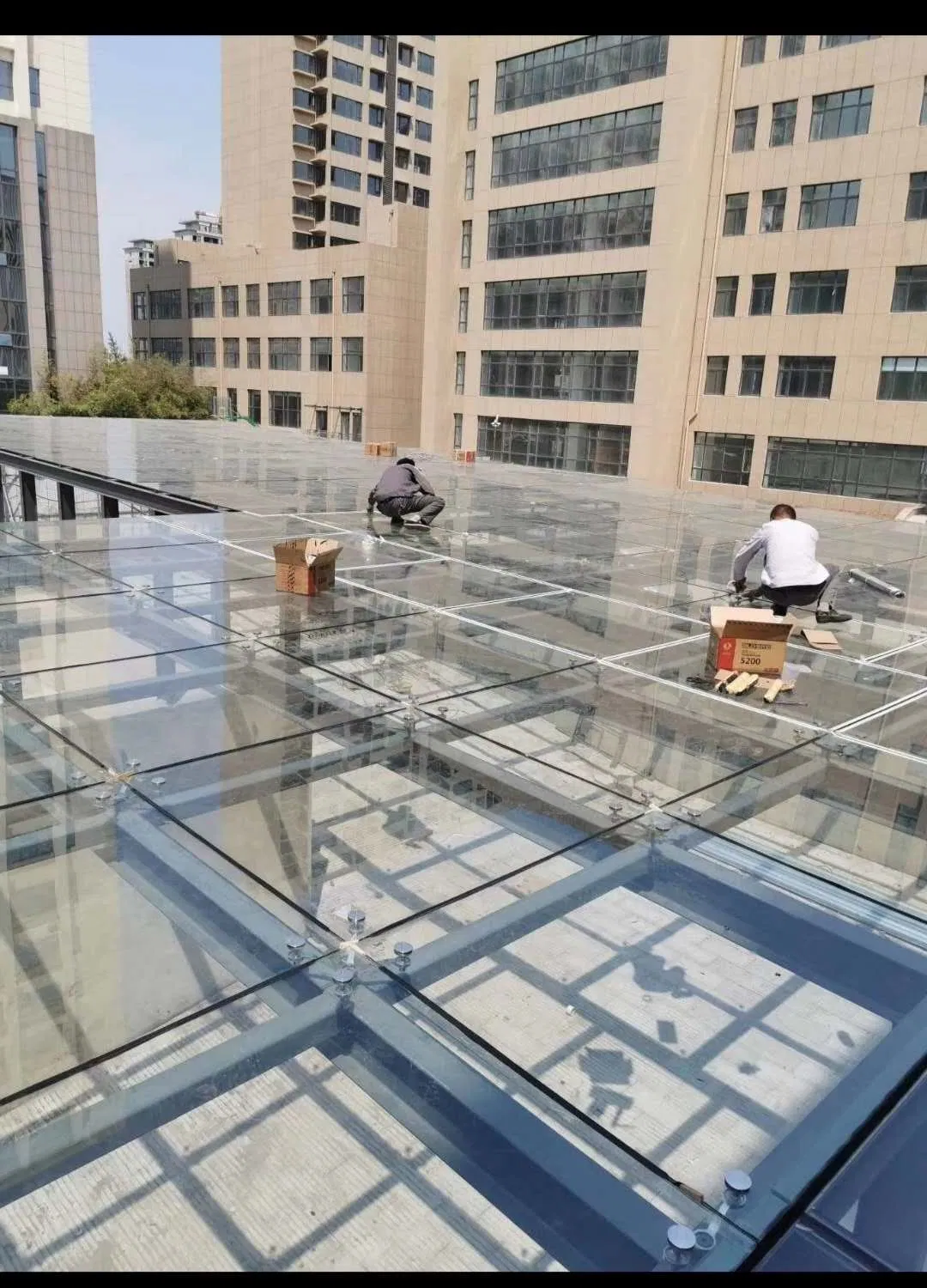 6.38mm to 40.28 mm PVB Clear/Color Flat or Curved Toughened Tempered Laminated Glass