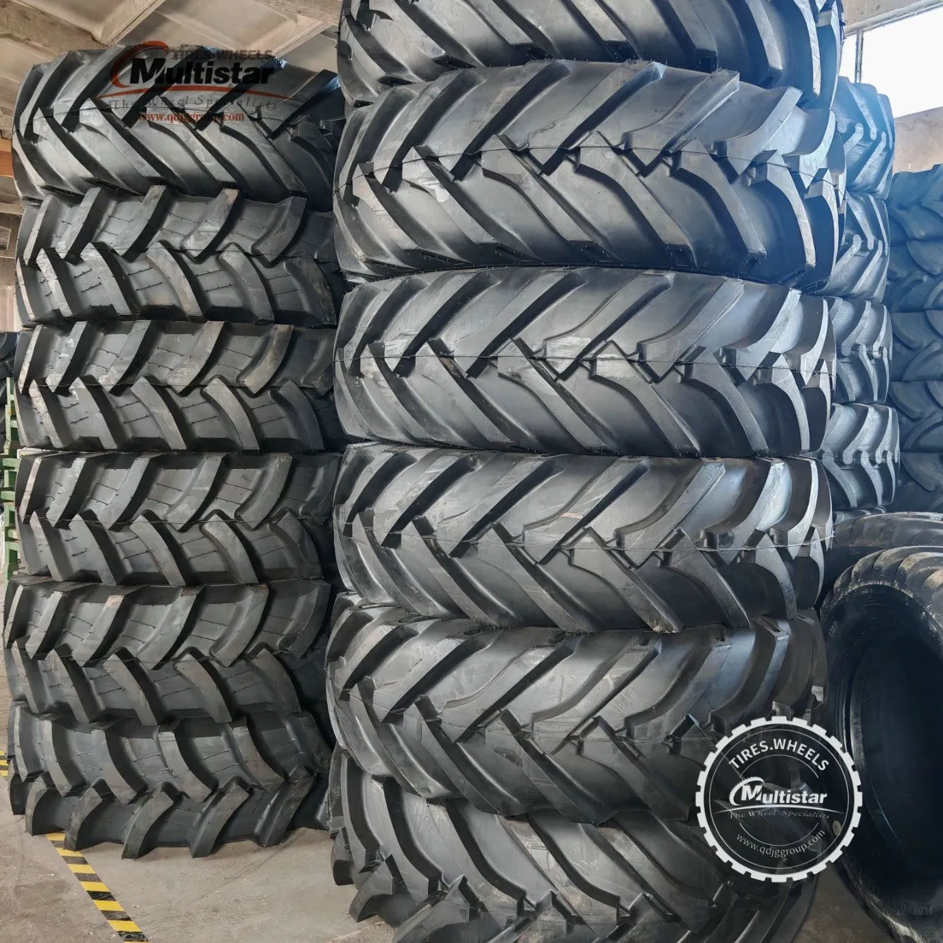 Шина для уборочного трактора R1 18.4-30 / 710/70R38 / 360/70R24 / 380/70R24 / 420/70R24 / 480/70R24