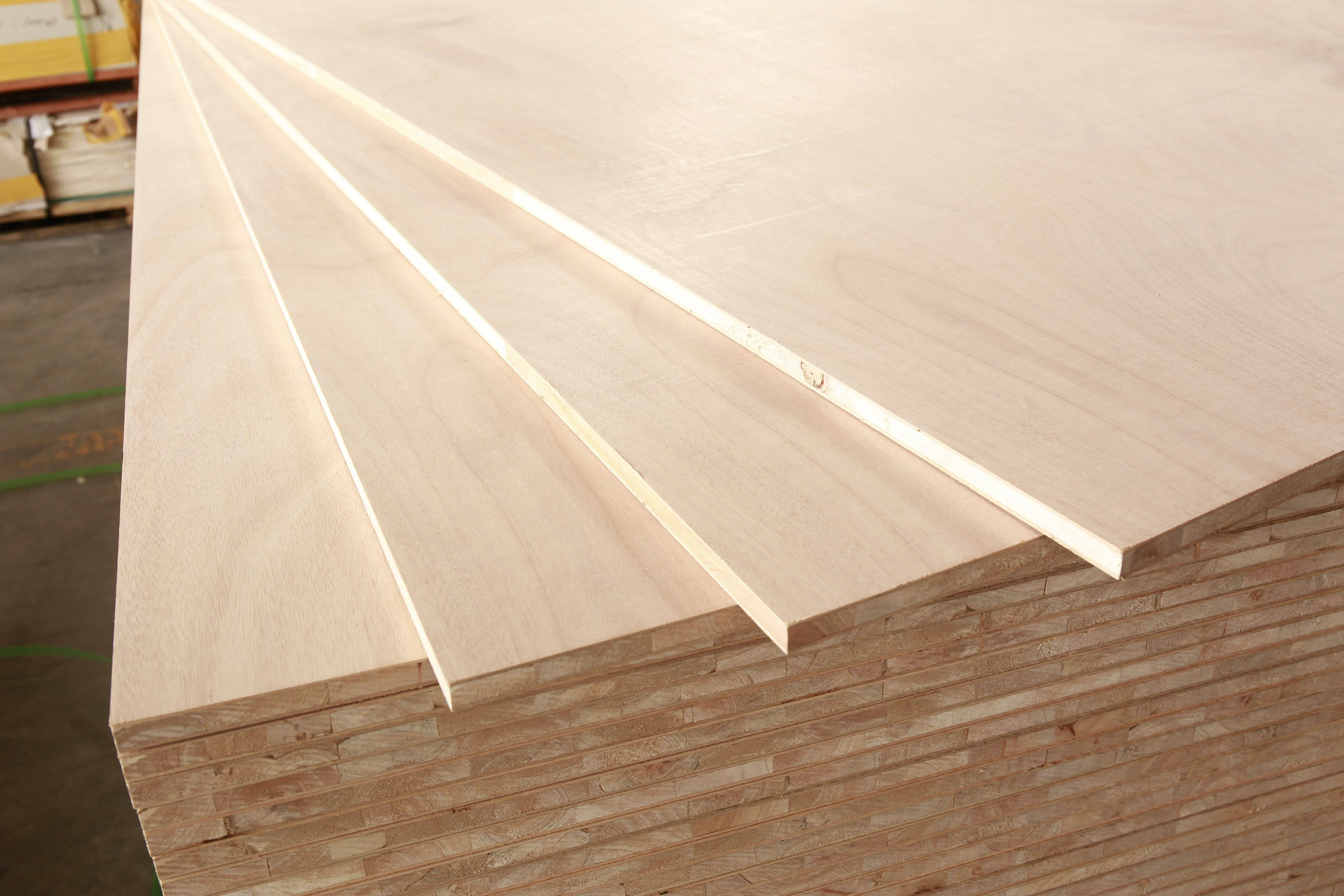 Hot Sale 18mm Pine and Malacca Laminated Block Board
