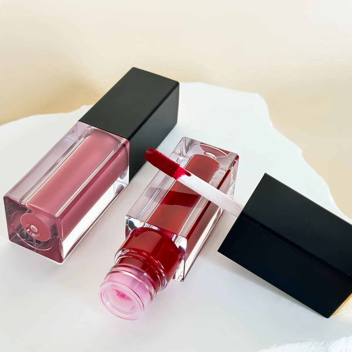 Vegan Plumper Lip Gloss Oil - Custom Clear Makeup Product