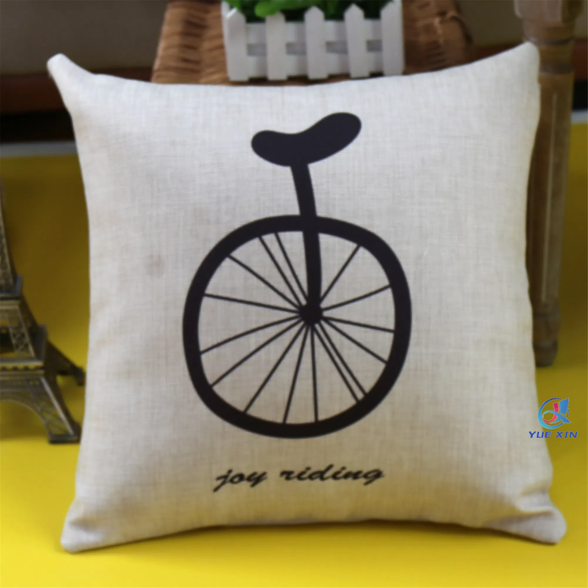 Chic DIY Decorative Throw Pillows for Sofa Styling