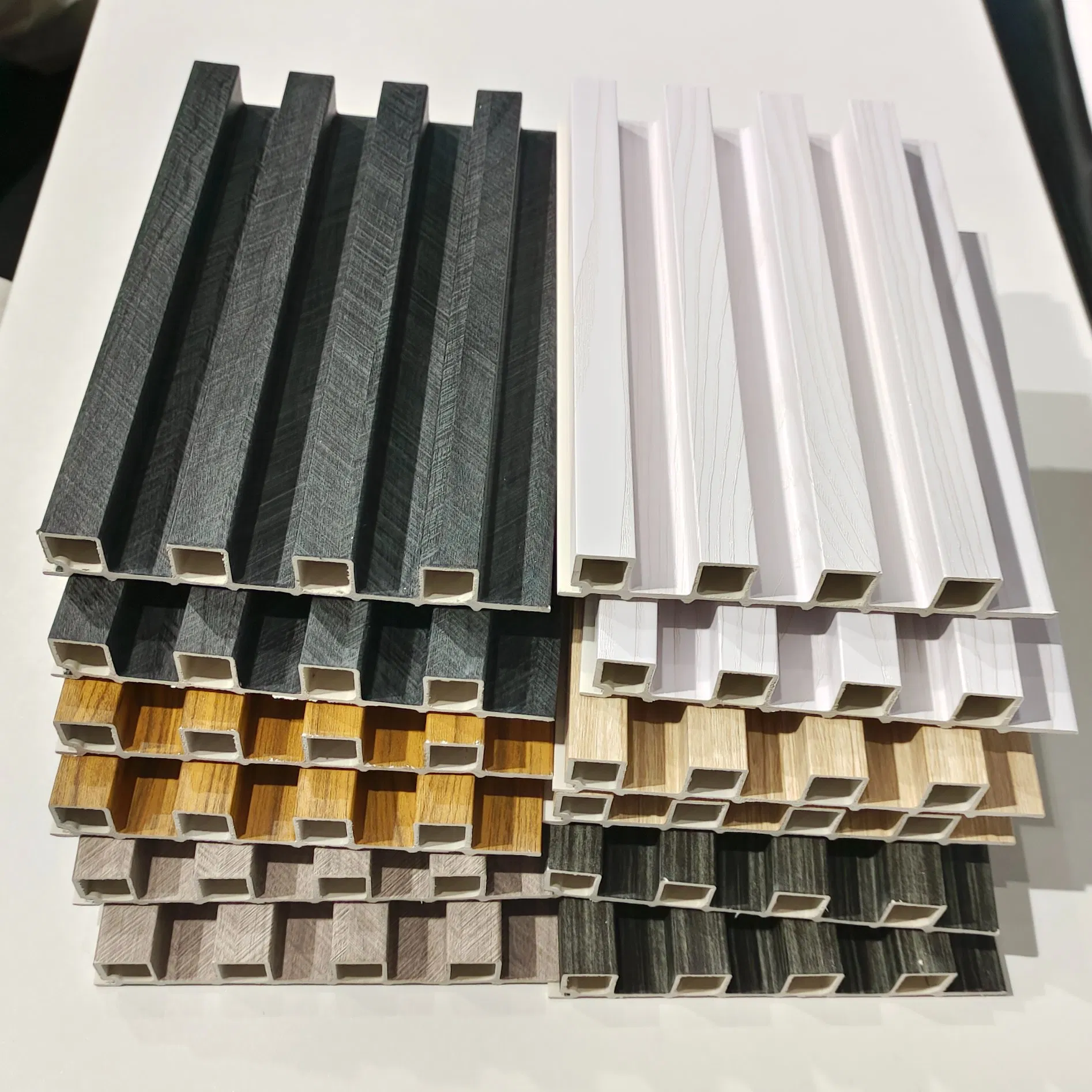 EL Panel WPC PARA Interiores 160*24*2900mm Lambrin Interior WPC Wall Panel