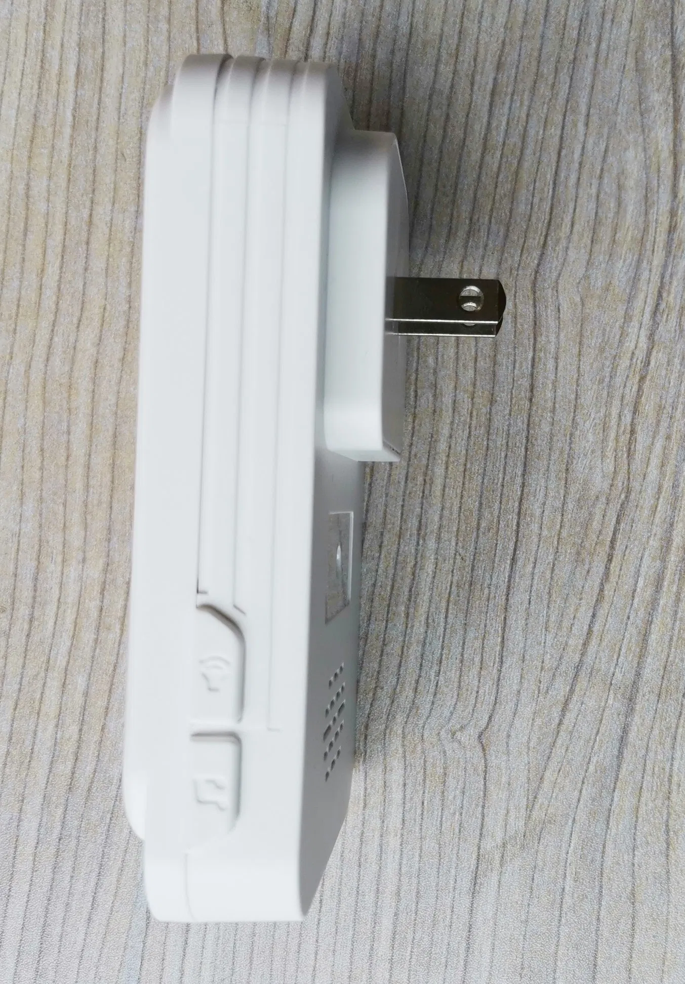 90-240V AC Plug-in Wireless Doorbell E603A with Indicator Lamp