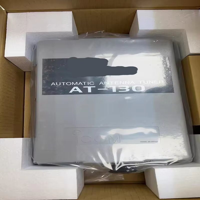 Автоматический антенный тюнер AT-130 для морских радиостанций Icom