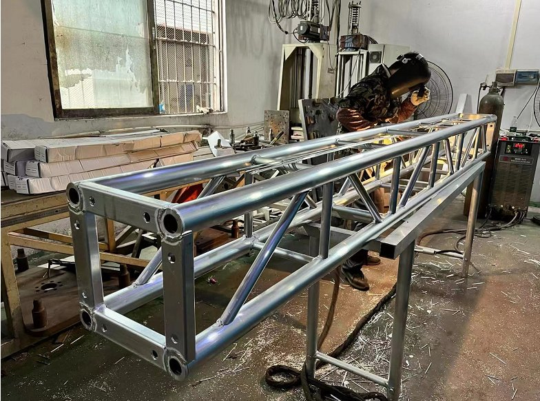 Hot Sale Disco DJ Bolt Screw Aluminum Stage Truss for Party Events