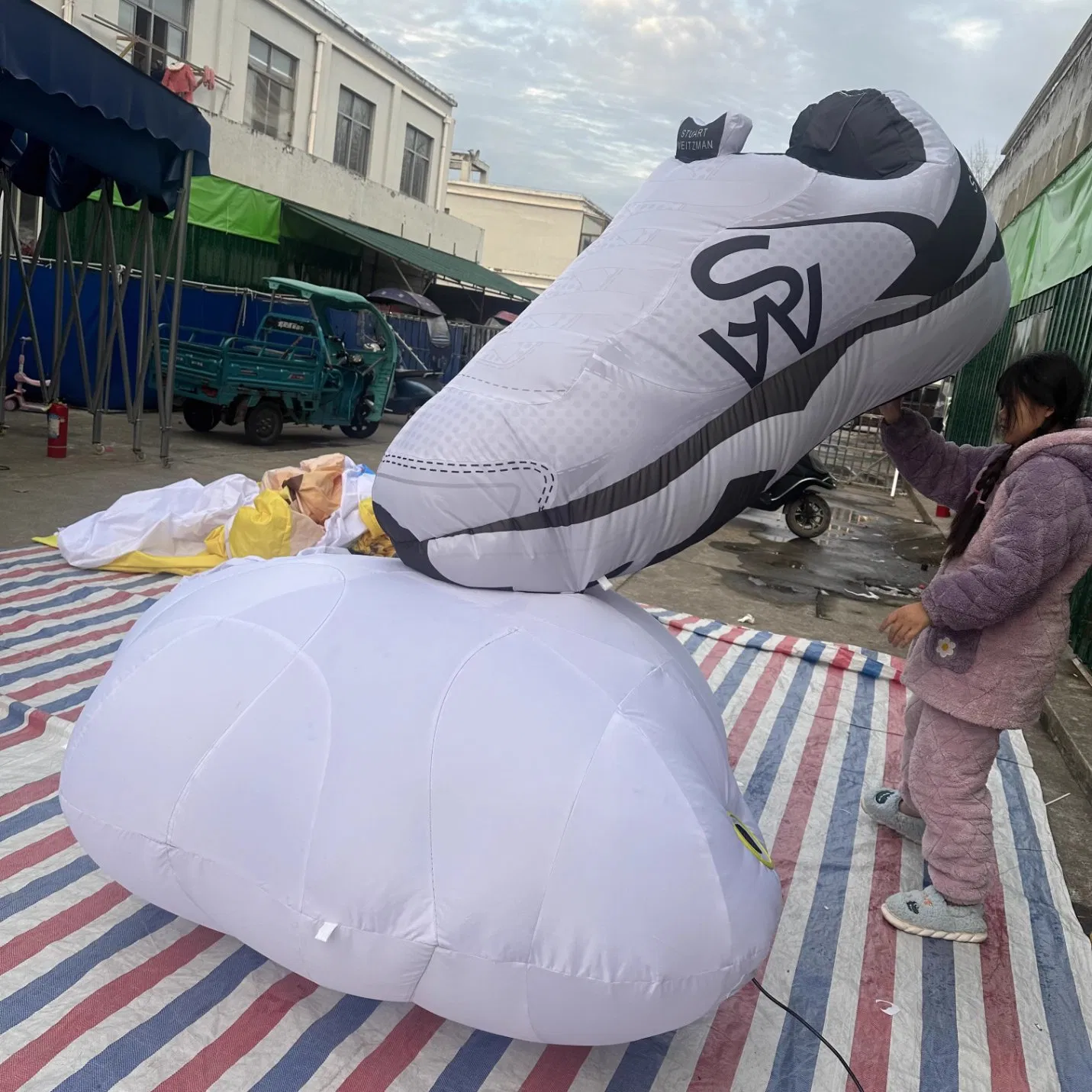 Boyi Giant Inflatable Shoe Sneaker Sports Shoes Balloon