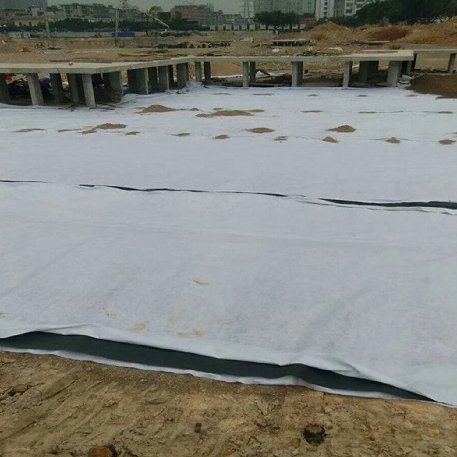 600g Composite Geomembrane with Two Cloth and One Film for River Channel