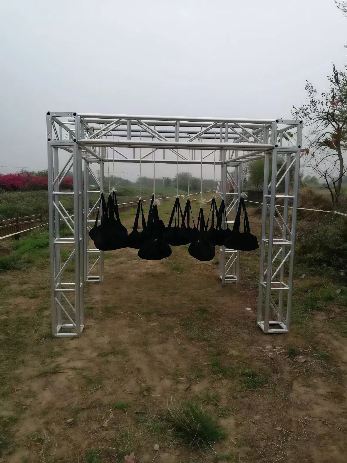 Aluminum DJ Booth Concert Stage Lighting Truss Equipment Truss with Roof System