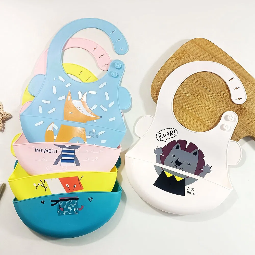Factory Price Custom Non Toxic Waterproof Washable Baby Bib Animal Button Soft Silicone Bib