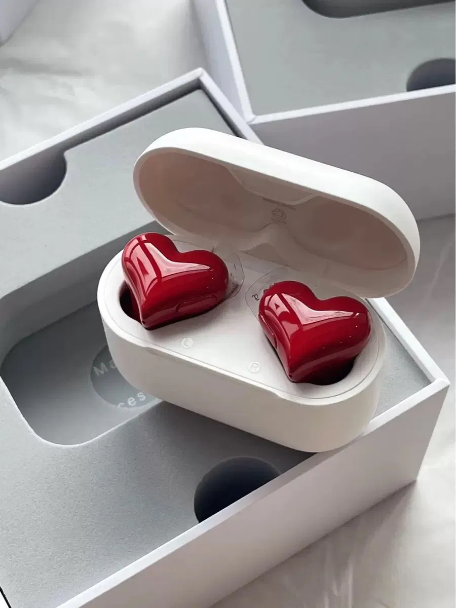 Беспроводные наушники Heartbuds ANC с шумоподавлением