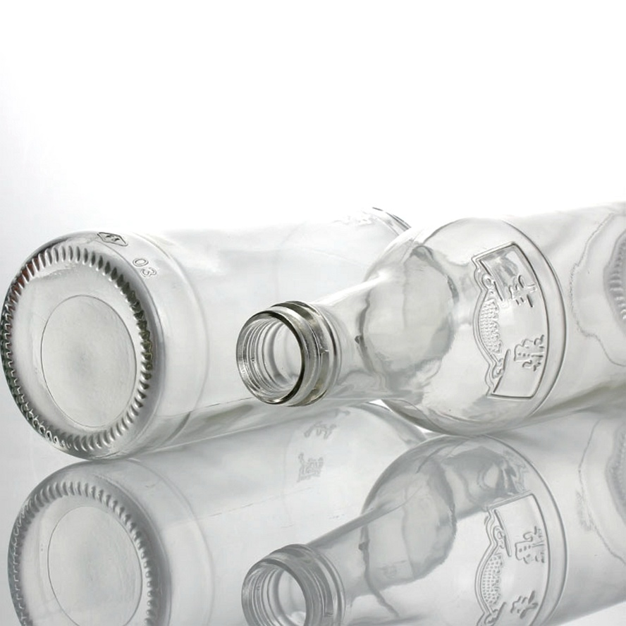 750 Ml Clear Bordeaux Bottles Wine Gin Tequila Rum Bottle with 28 mm Metal Screw Caps