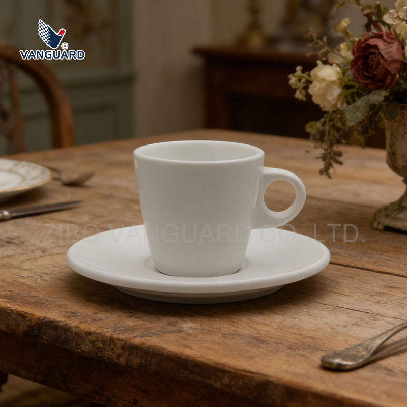 Фарфоровый набор чашка с блюдцем для ресторана