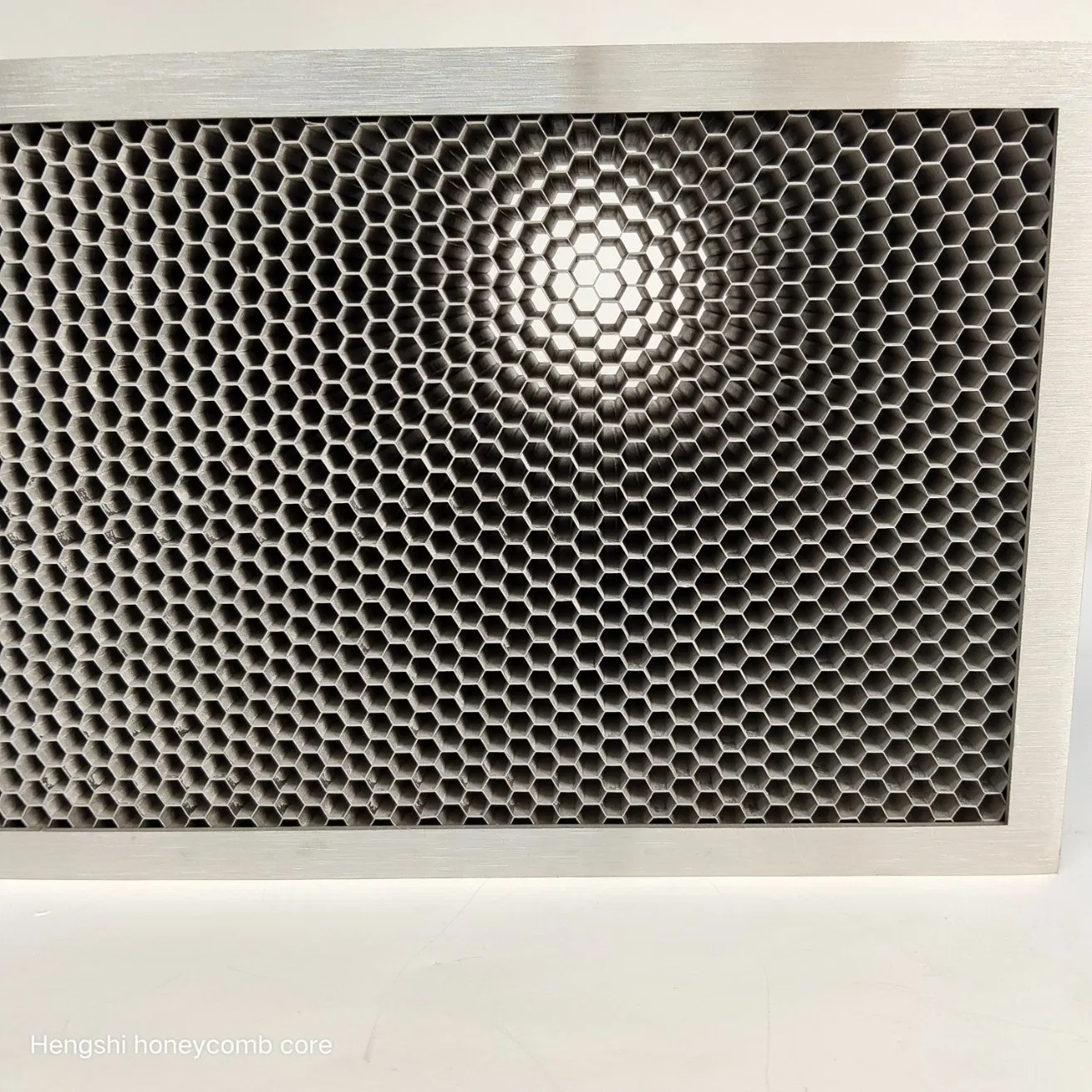 Hengshi High Performance Sand Sprayed Steel Honeycomb Core Panels for EMI Shielding