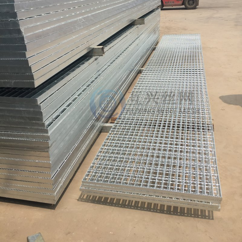 Stainless Steel Rust Proof Hot Zinc Coating Carbon Steel Bar Grating Water Drainage Steel Grate for Drains Channel Floor Trench Cover