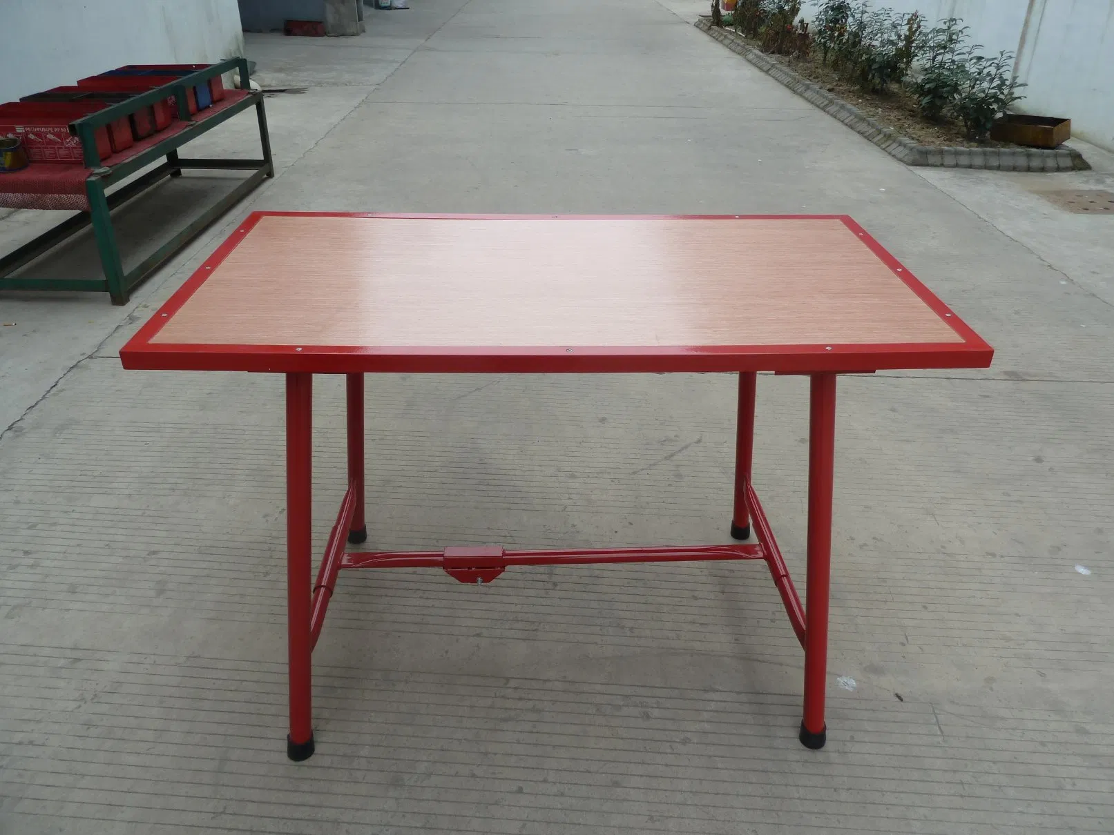 Worhshop Portable Folding Table with Steel Legs