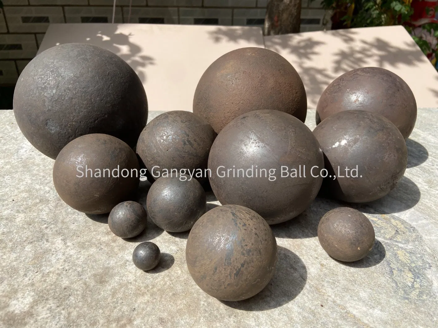 100mm 125mm B2/B3 Casting Steel Ball Forged Grinding Ball Bola De Molino Hot Rolled Steel Ball Grinding Steel Ball Bearing Ball Grinding Media for Ball Mill