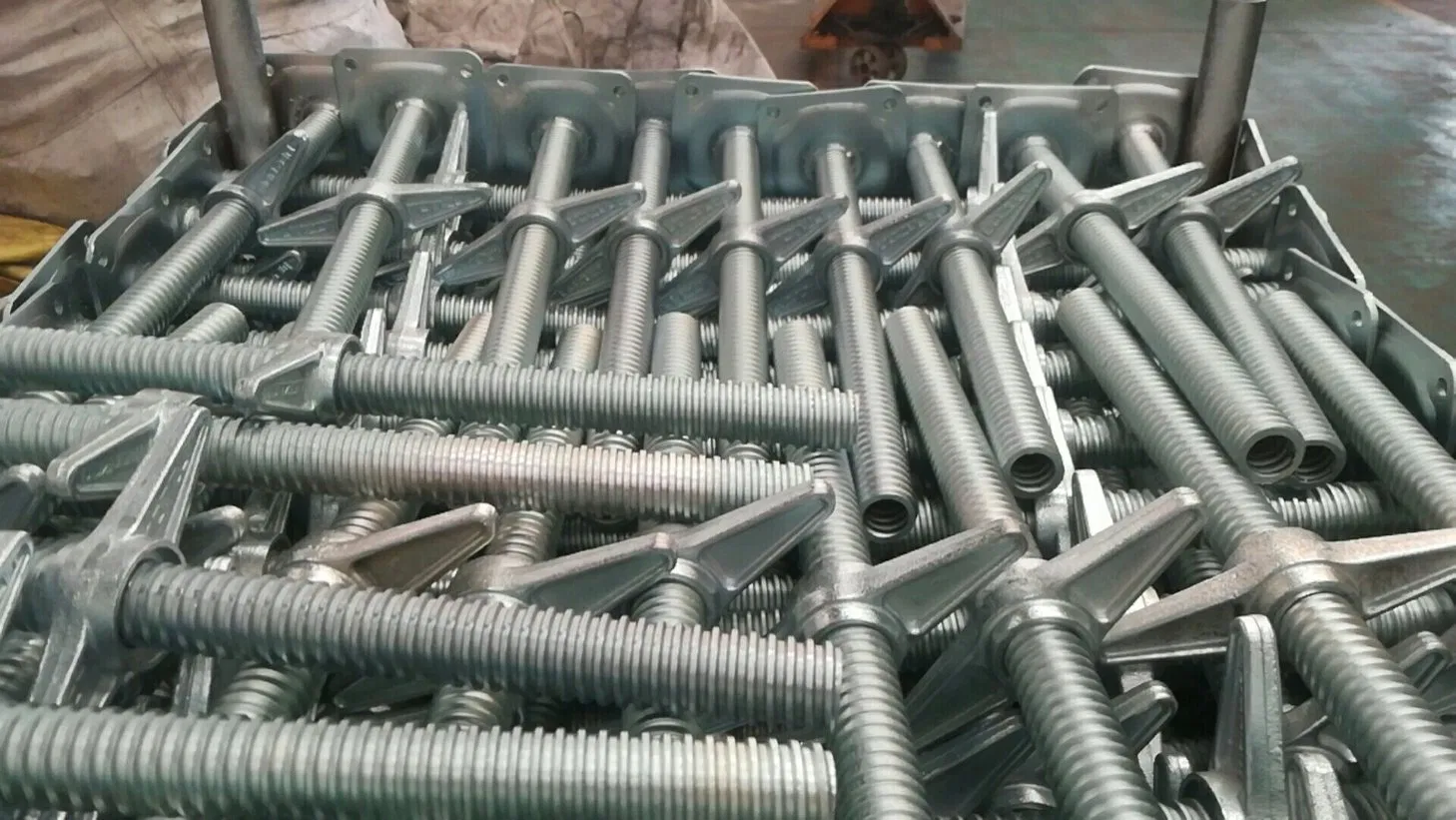 Scaffolding Jack Base and U-Head Casting Wing Nut