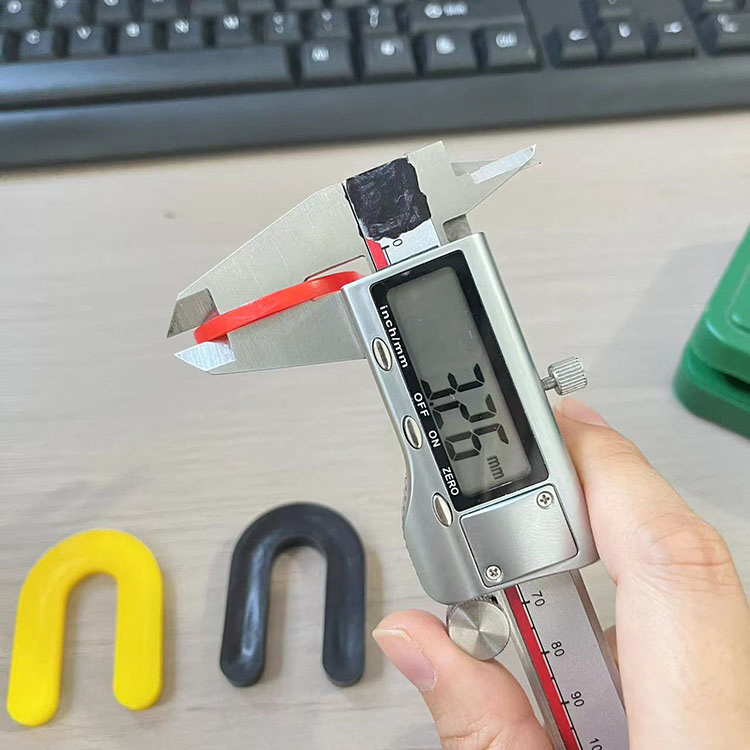 Horseshoe 1/16"1/8"Tile Spacers U Shims Tile Tools Tile Leveling System for Floor