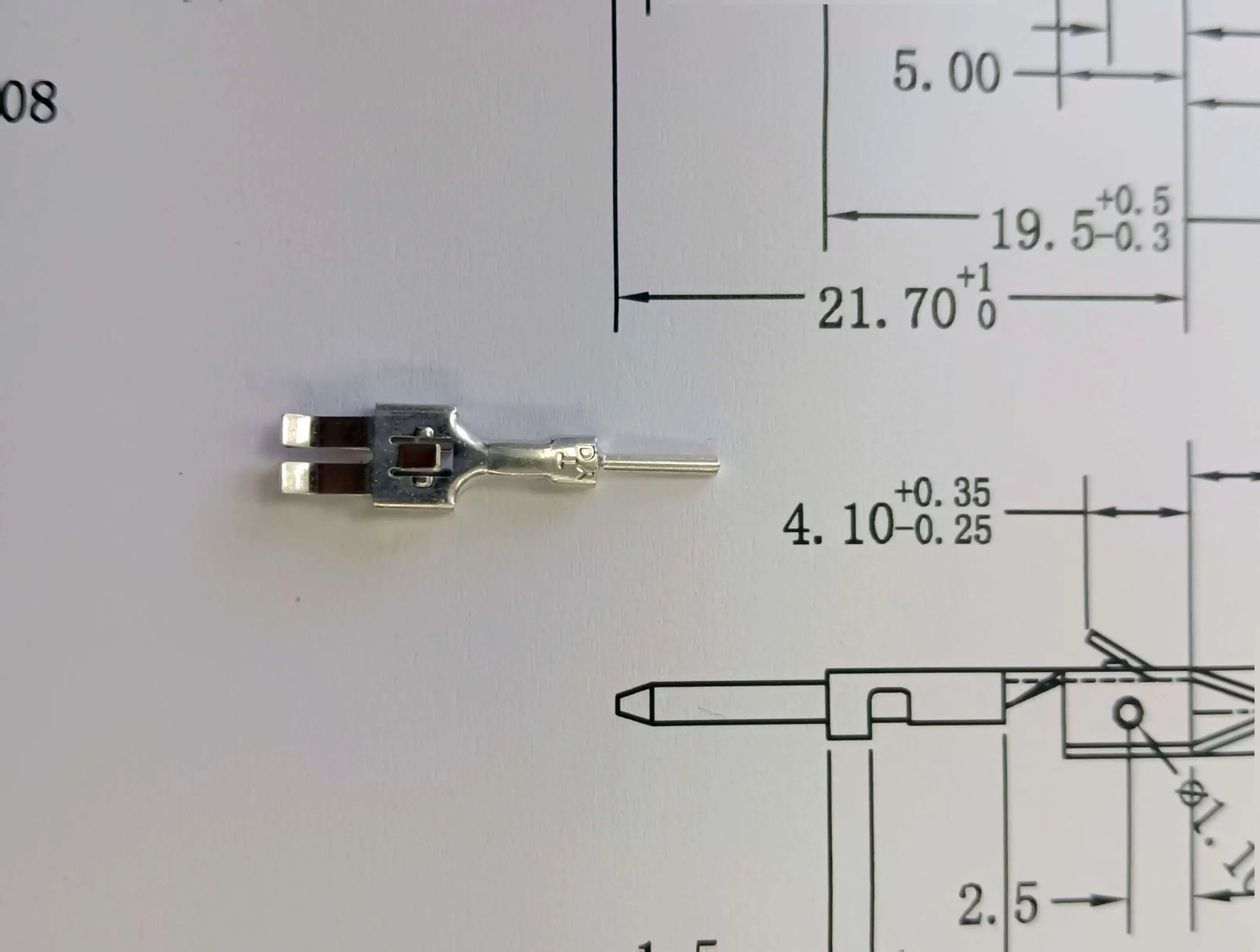 Автомобильный клеммный зажим с никелированием и лужением