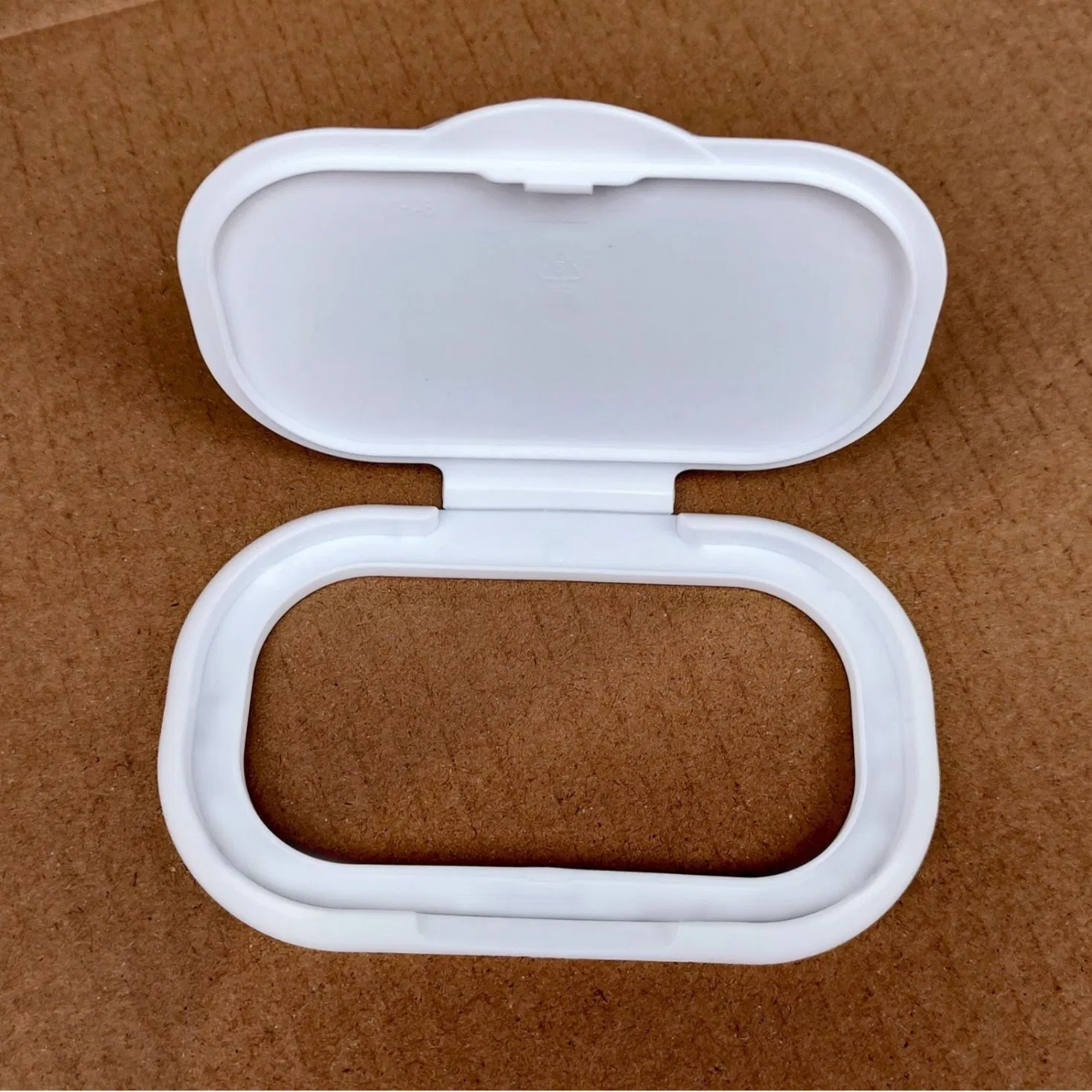 High-Quality Plastic Injection Molding for Wipes Container Lids