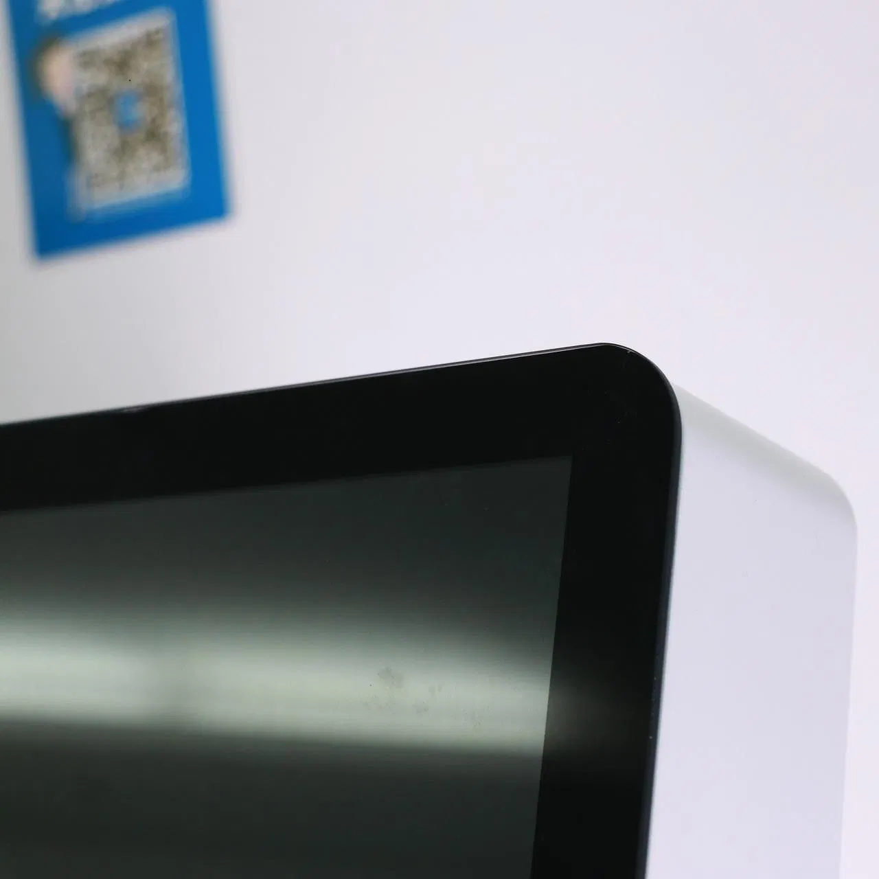 21.5 Inch Touchscreen Self Service Ordering Kiosk