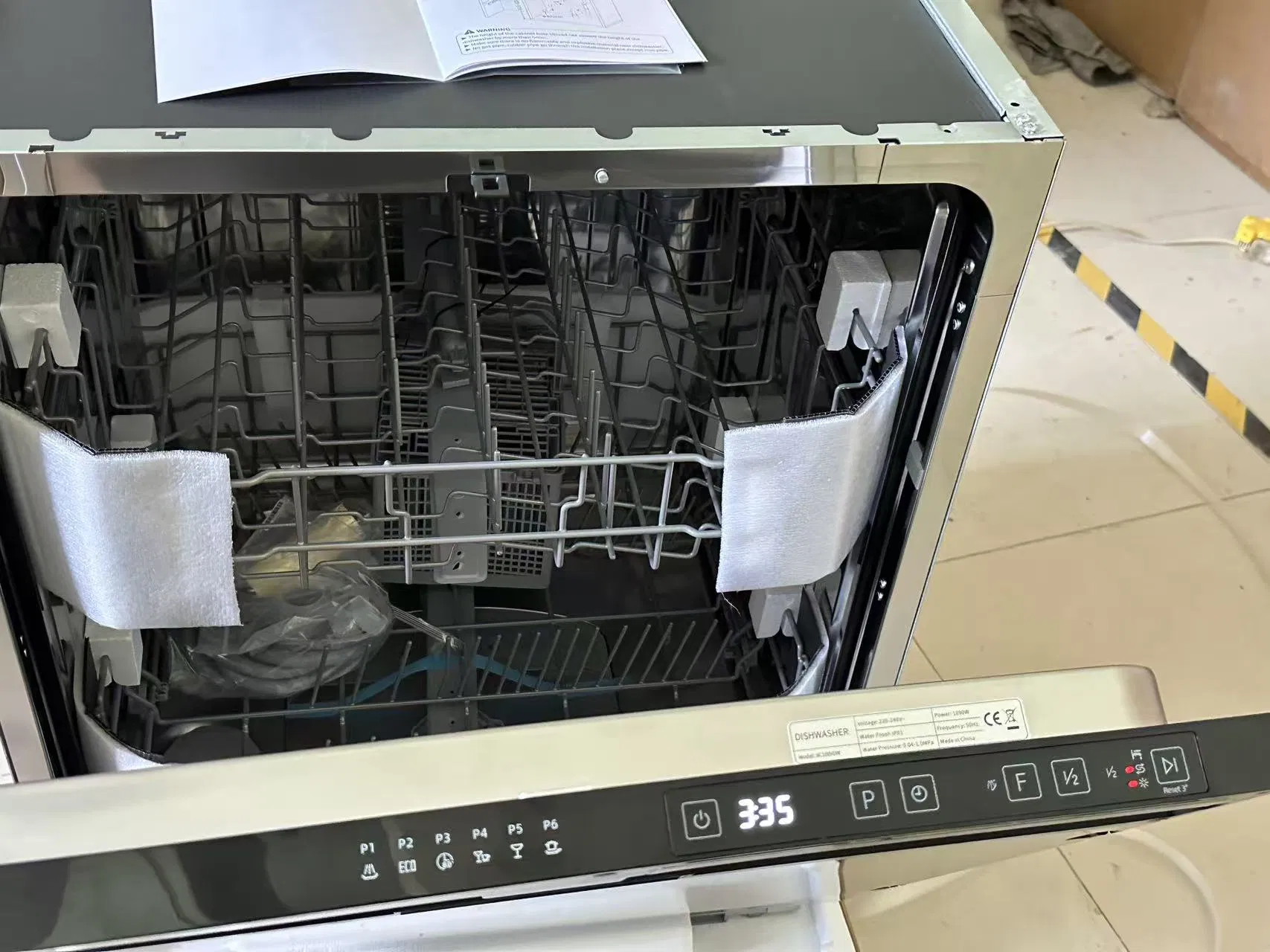 Freestanding Stainless Steel Built-in 16 Sets Utensils Intelligent Automatic Dishwasher