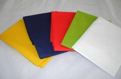 Disposable Non Woven Tablecloth TNT Fabric Banquet Tablecloth and Hotel Table Cover