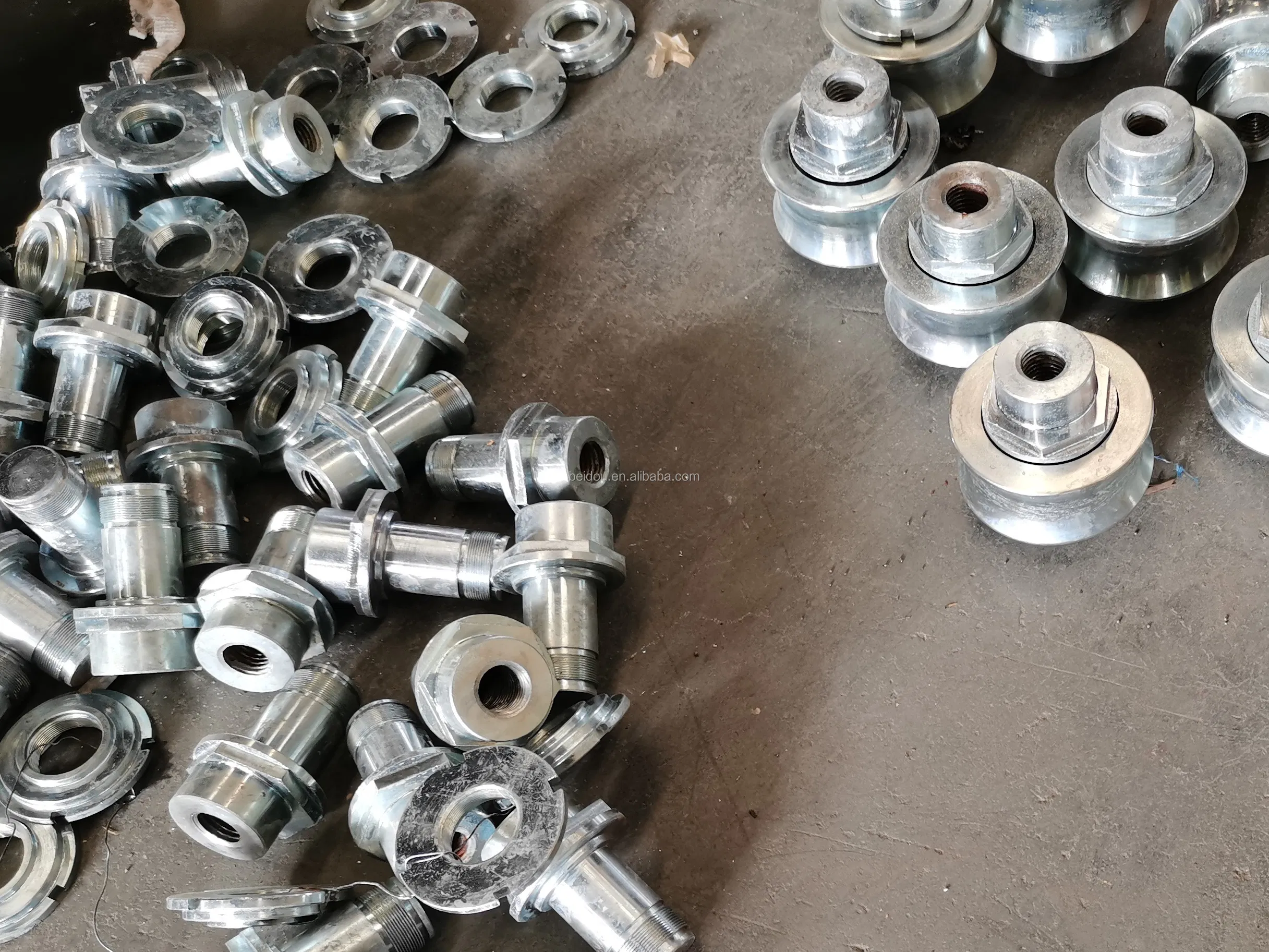 Construction Machinery Parts Guide Roller for Hoist Elevator Cage Driven Unit Board for Construction Projects