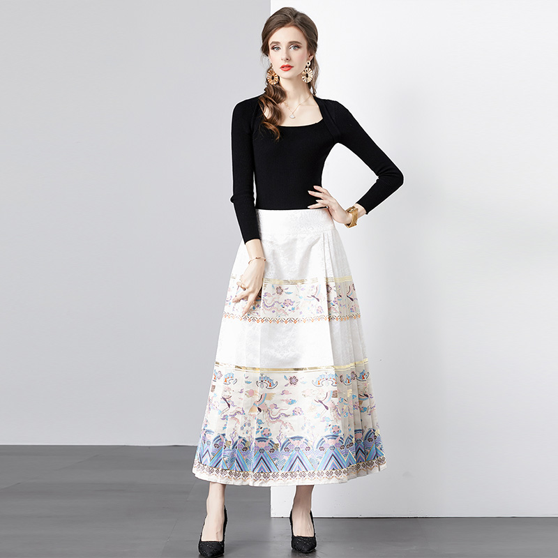 Комплект женский с цветочным принтом