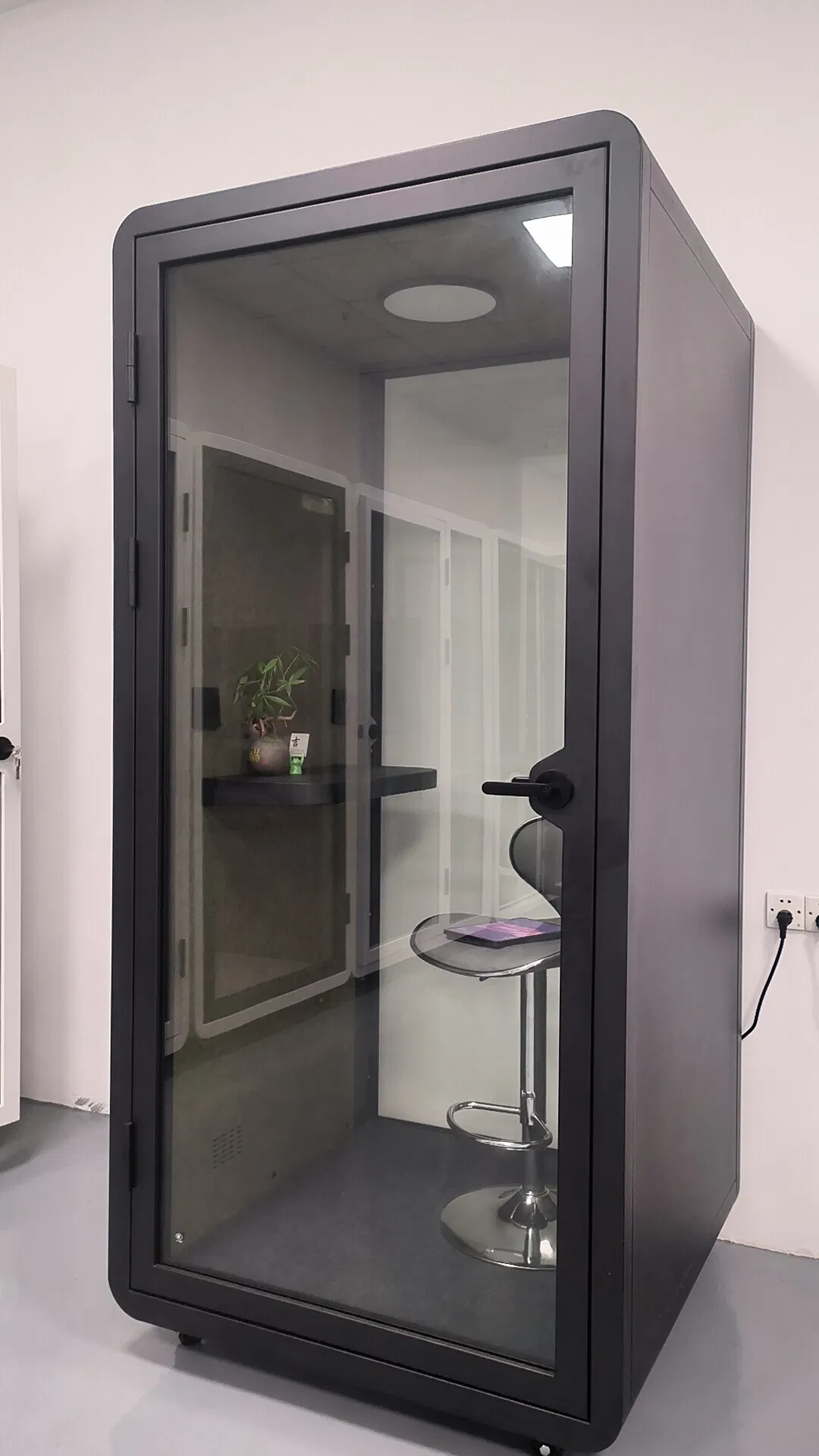 Premium Soundproof Booth Offering 30-35 dB Noise Isolation