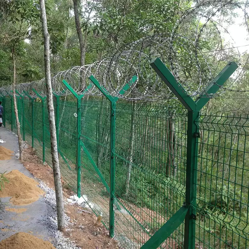 Quick-Deploy Barbed Wire Fence Collapsible Design for Emergency Perimeter Setup