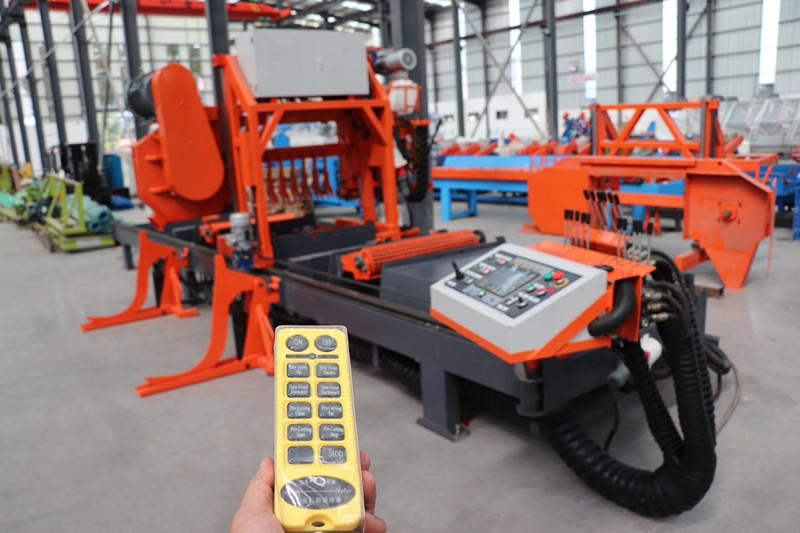 Ленточная пила по дереву гидравлическая промышленная